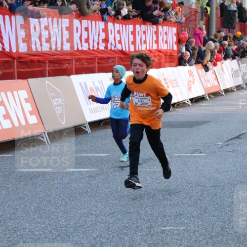 27.04.2024 - Das Zehntel Strokosch-Dieckow http://msf.ph/oto/6127681 27.04.2024 08:50:00 Ziel 1491, 1498, 1935, 2264, 2599, 2805, 2839, 3443, 3703, 3783, 3924 meine-sportfotos.de