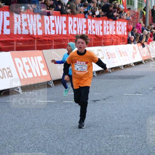 27.04.2024 - Das Zehntel Strokosch-Dieckow http://msf.ph/oto/6127700 27.04.2024 08:50:01 Ziel 1491, 1498, 1935, 2264, 2599, 2805, 2839, 3443, 3703, 3783, 3924 meine-sportfotos.de