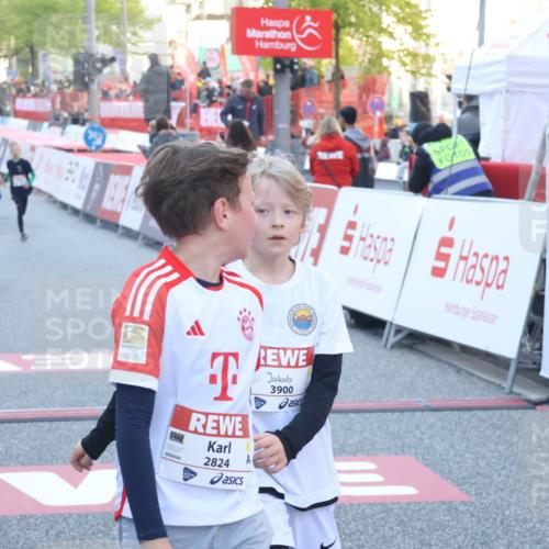 27.04.2024 - Das Zehntel Lena Gebhardt http://msf.ph/oto/6127898 27.04.2024 08:49:22 Ziel 1452, 2222, 2317, 2352, 2663, 3177, 3465 meine-sportfotos.de