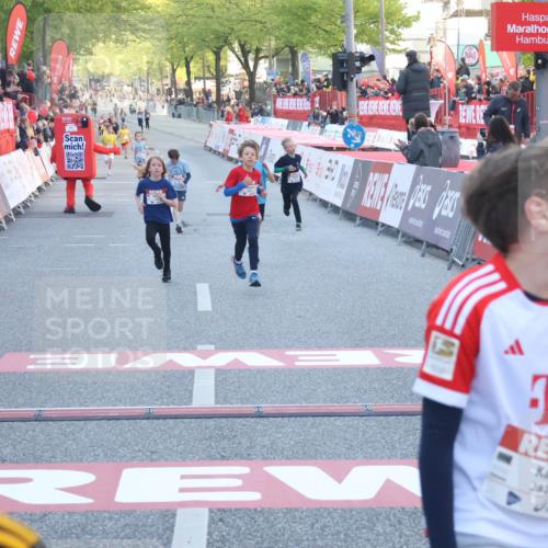 27.04.2024 - Das Zehntel Lena Gebhardt http://msf.ph/oto/6127906 27.04.2024 08:49:23 Ziel 1452, 2222, 2317, 2352, 2663, 3177, 3465 meine-sportfotos.de
