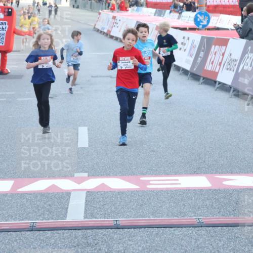 27.04.2024 - Das Zehntel Lena Gebhardt http://msf.ph/oto/6127943 27.04.2024 08:49:23 Ziel 1452, 2222, 2317, 2352, 2663, 3177, 3465 meine-sportfotos.de