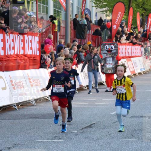 27.04.2024 - Das Zehntel Strokosch-Dieckow http://msf.ph/oto/6127966 27.04.2024 08:50:13 Ziel 1326, 3169, 3238, 3241, 3453, 3619, 3764, 3784, 3819 meine-sportfotos.de