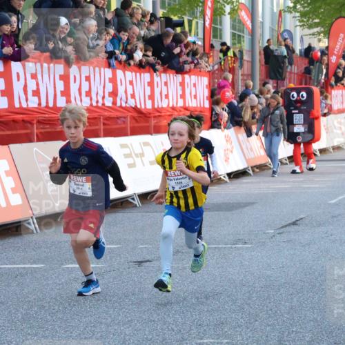 27.04.2024 - Das Zehntel Strokosch-Dieckow http://msf.ph/oto/6128003 27.04.2024 08:50:14 Ziel 1326, 3169, 3238, 3241, 3453, 3619, 3764, 3784, 3819 meine-sportfotos.de