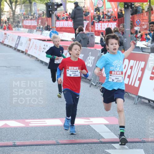 27.04.2024 - Das Zehntel Lena Gebhardt http://msf.ph/oto/6128067 27.04.2024 08:49:25 Ziel 1452, 2222, 2317, 2352, 2663, 3177, 3382, 3402, 3465 meine-sportfotos.de