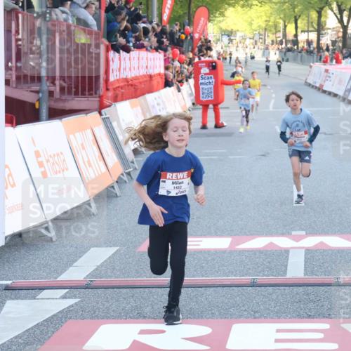 27.04.2024 - Das Zehntel Lena Gebhardt http://msf.ph/oto/6128150 27.04.2024 08:49:26 Ziel 1452, 2222, 2317, 2352, 2663, 2848, 3177, 3382, 3402, 3465 meine-sportfotos.de
