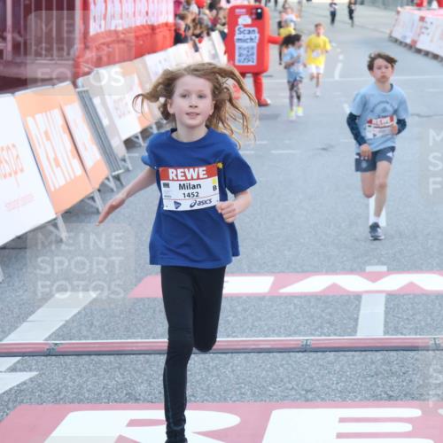 27.04.2024 - Das Zehntel Lena Gebhardt http://msf.ph/oto/6128165 27.04.2024 08:49:26 Ziel 1452, 2222, 2317, 2352, 2663, 2848, 3177, 3382, 3402, 3465 meine-sportfotos.de