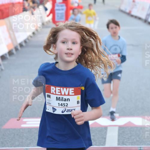 27.04.2024 - Das Zehntel Lena Gebhardt http://msf.ph/oto/6128206 27.04.2024 08:49:27 Ziel 1452, 2317, 2352, 2848, 3177, 3382, 3402, 3465 meine-sportfotos.de