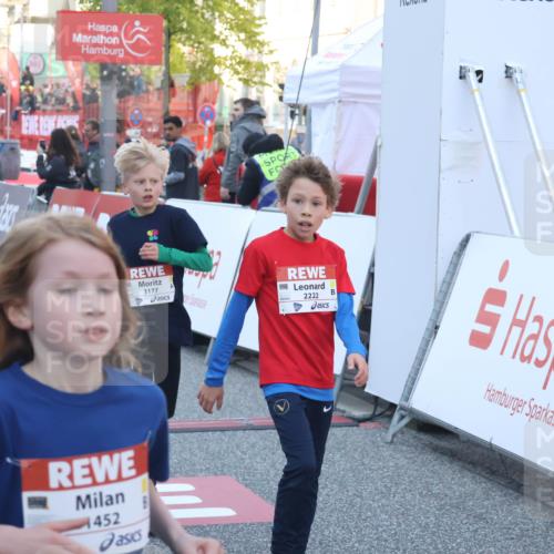 27.04.2024 - Das Zehntel Lena Gebhardt http://msf.ph/oto/6128266 27.04.2024 08:49:27 Ziel 1452, 2317, 2352, 2848, 3177, 3382, 3402, 3465 meine-sportfotos.de