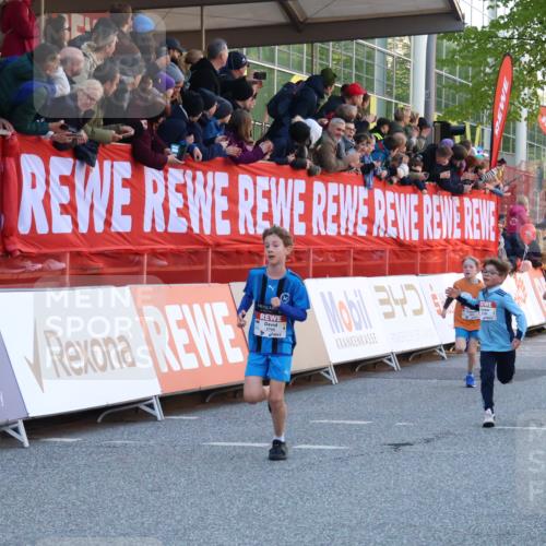27.04.2024 - Das Zehntel Strokosch-Dieckow http://msf.ph/oto/6128522 27.04.2024 08:50:32 Ziel 2014, 2167, 3141, 3156, 3472, 3641, 3704, 3769, 3778, 3846 meine-sportfotos.de