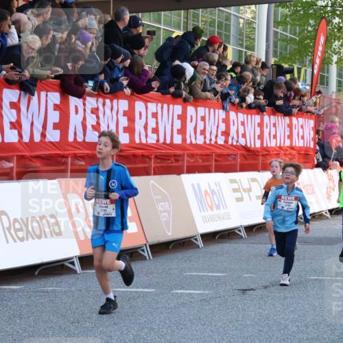 27.04.2024 - Das Zehntel Strokosch-Dieckow http://msf.ph/oto/6128544 27.04.2024 08:50:32 Ziel 2014, 2167, 3141, 3156, 3472, 3641, 3704, 3769, 3778, 3846 meine-sportfotos.de
