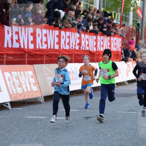27.04.2024 - Das Zehntel Strokosch-Dieckow http://msf.ph/oto/6128569 27.04.2024 08:50:33 Ziel 1233, 2014, 2167, 2596, 3043, 3141, 3156, 3472, 3641, 3704, 3769, 3778, 3846 meine-sportfotos.de