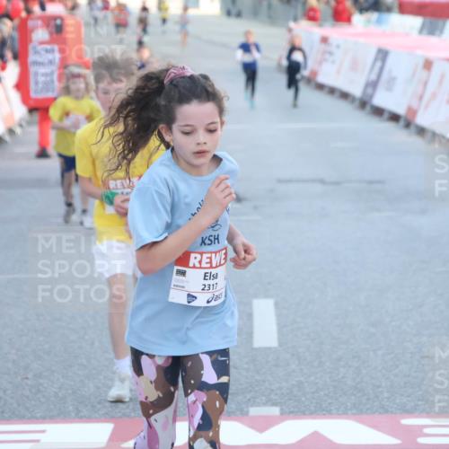 27.04.2024 - Das Zehntel Lena Gebhardt http://msf.ph/oto/6128635 27.04.2024 08:49:34 Ziel 1252, 1480, 2317, 2818, 2848, 3382, 3402, 3465, 3657, 3873 meine-sportfotos.de