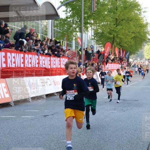 27.04.2024 - Das Zehntel Strokosch-Dieckow http://msf.ph/oto/6128705 27.04.2024 08:50:37 Ziel 1233, 2014, 2596, 2792, 3043, 3141, 3155, 3156, 3472, 3480, 3641, 3704, 3769, 3775, 3846 meine-sportfotos.de