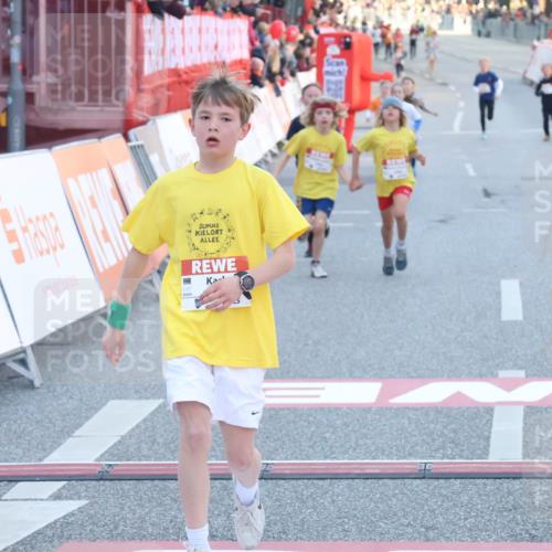 27.04.2024 - Das Zehntel Lena Gebhardt http://msf.ph/oto/6128785 27.04.2024 08:49:36 Ziel 1252, 1480, 2818, 2848, 3382, 3402, 3465, 3657, 3873 meine-sportfotos.de