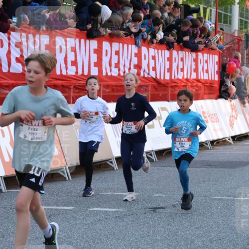 27.04.2024 - Das Zehntel Strokosch-Dieckow http://msf.ph/oto/6128900 27.04.2024 08:50:41 Ziel 1233, 1929, 2596, 2792, 3043, 3141, 3155, 3156, 3472, 3480, 3709, 3775, 3794 meine-sportfotos.de