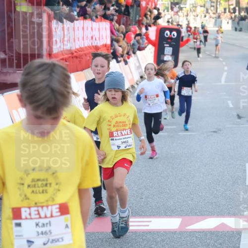 27.04.2024 - Das Zehntel Lena Gebhardt http://msf.ph/oto/6129017 27.04.2024 08:49:38 Ziel 1252, 1480, 2818, 2848, 3382, 3402, 3657, 3873 meine-sportfotos.de