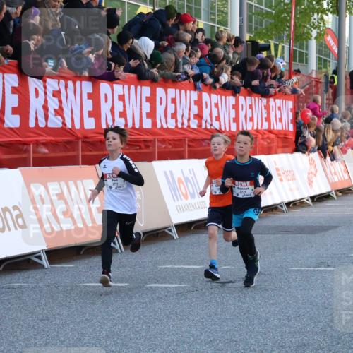 27.04.2024 - Das Zehntel Strokosch-Dieckow http://msf.ph/oto/6129029 27.04.2024 08:50:45 Ziel 1233, 1553, 1707, 1929, 2596, 2792, 3043, 3152, 3155, 3472, 3480, 3709, 3775, 3794 meine-sportfotos.de