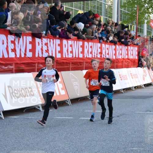 27.04.2024 - Das Zehntel Strokosch-Dieckow http://msf.ph/oto/6129048 27.04.2024 08:50:45 Ziel 1233, 1553, 1707, 1929, 2596, 2792, 3043, 3152, 3155, 3472, 3480, 3709, 3775, 3794 meine-sportfotos.de