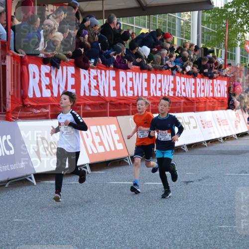 27.04.2024 - Das Zehntel Strokosch-Dieckow http://msf.ph/oto/6129064 27.04.2024 08:50:45 Ziel 1233, 1553, 1707, 1929, 2596, 2792, 3043, 3152, 3155, 3472, 3480, 3709, 3775, 3794 meine-sportfotos.de