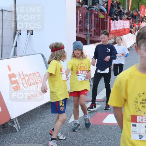 27.04.2024 - Das Zehntel Lena Gebhardt http://msf.ph/oto/6129090 27.04.2024 08:49:41 Ziel 1252, 1480, 2818, 2848, 3657, 3873 meine-sportfotos.de