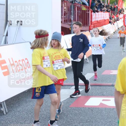 27.04.2024 - Das Zehntel Lena Gebhardt http://msf.ph/oto/6129125 27.04.2024 08:49:41 Ziel 1252, 1480, 2818, 2848, 3657, 3873 meine-sportfotos.de