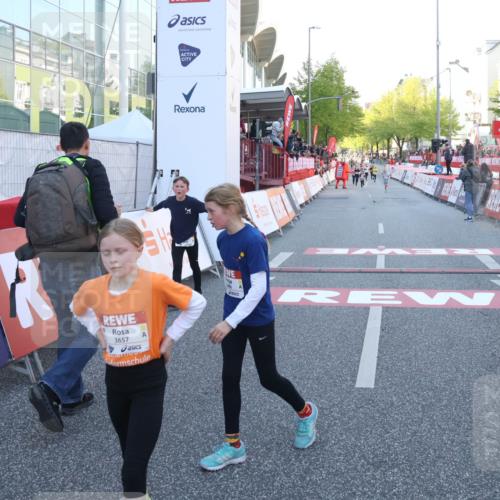 27.04.2024 - Das Zehntel Lena Gebhardt http://msf.ph/oto/6129701 27.04.2024 08:49:48 Ziel 1491, 2355, 2839, 3173, 3443, 3924 meine-sportfotos.de