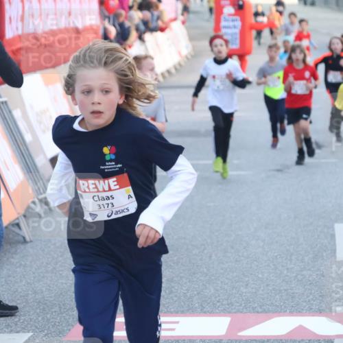 27.04.2024 - Das Zehntel Lena Gebhardt http://msf.ph/oto/6129920 27.04.2024 08:49:57 Ziel 1491, 1498, 1935, 2264, 2355, 2599, 2805, 2839, 3173, 3443, 3703, 3783, 3924 meine-sportfotos.de