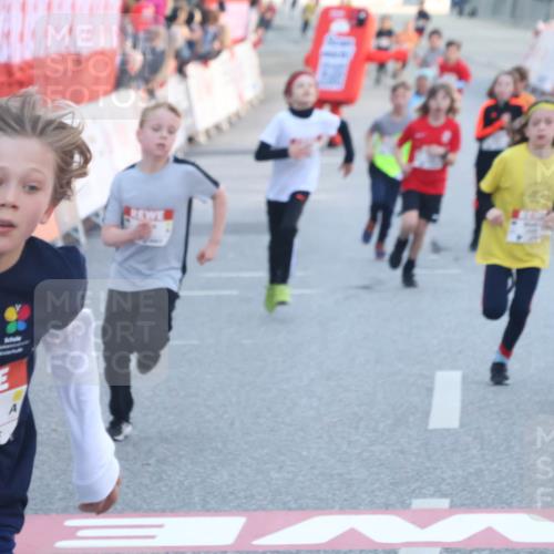 27.04.2024 - Das Zehntel Lena Gebhardt http://msf.ph/oto/6129948 27.04.2024 08:49:58 Ziel 1491, 1498, 1935, 2264, 2355, 2599, 2805, 2839, 3173, 3443, 3703, 3783, 3924 meine-sportfotos.de