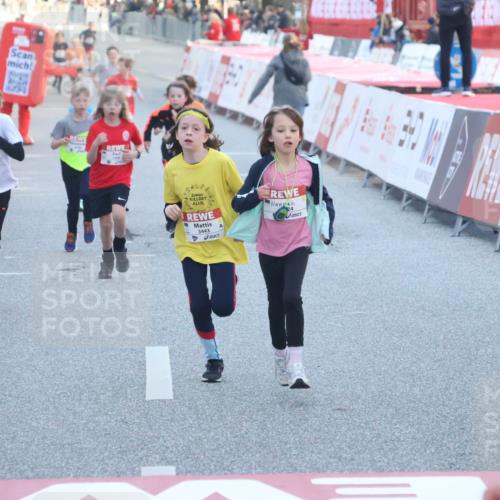 27.04.2024 - Das Zehntel Lena Gebhardt http://msf.ph/oto/6129979 27.04.2024 08:49:58 Ziel 1491, 1498, 1935, 2264, 2355, 2599, 2805, 2839, 3173, 3443, 3703, 3783, 3924 meine-sportfotos.de