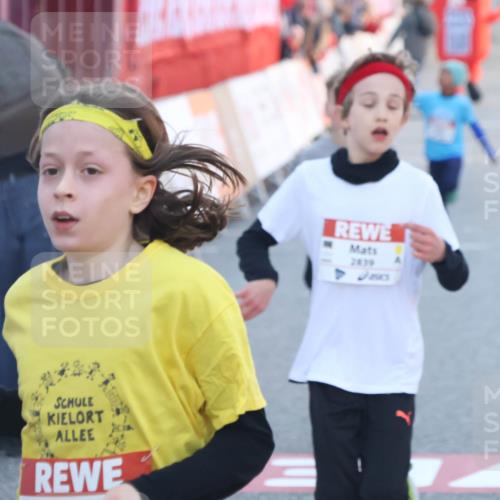 27.04.2024 - Das Zehntel Lena Gebhardt http://msf.ph/oto/6130216 27.04.2024 08:50:01 Ziel 1491, 1498, 1935, 2264, 2599, 2805, 2839, 3443, 3703, 3783, 3924 meine-sportfotos.de