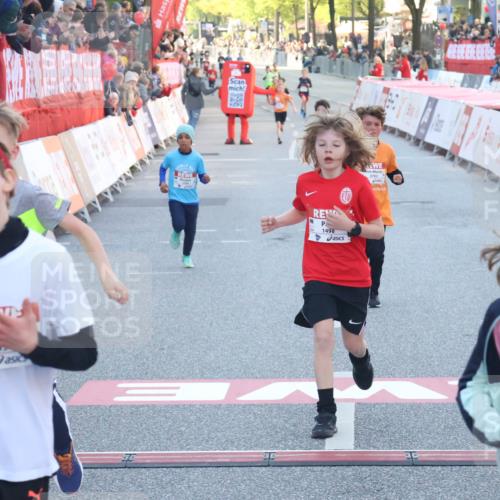 27.04.2024 - Das Zehntel Lena Gebhardt http://msf.ph/oto/6130327 27.04.2024 08:50:03 Ziel 1498, 1935, 2264, 2599, 2805, 2839, 3619, 3703, 3783 meine-sportfotos.de