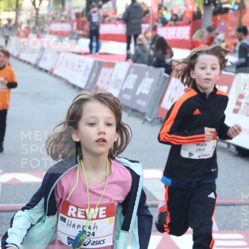 27.04.2024 - Das Zehntel Lena Gebhardt http://msf.ph/oto/6130370 27.04.2024 08:50:03 Ziel 1498, 1935, 2264, 2599, 2805, 2839, 3619, 3703, 3783 meine-sportfotos.de