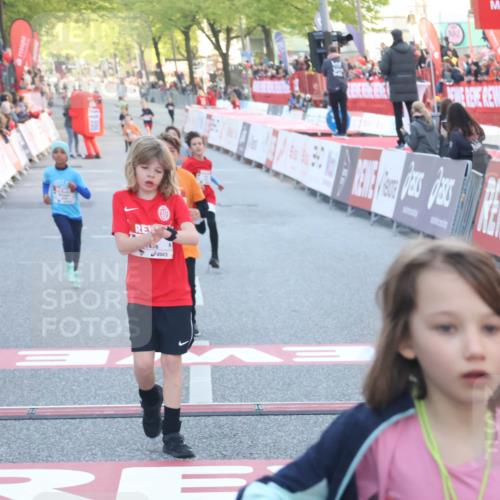 27.04.2024 - Das Zehntel Lena Gebhardt http://msf.ph/oto/6130396 27.04.2024 08:50:04 Ziel 1326, 1498, 1935, 2264, 2599, 2805, 3619, 3703, 3783, 3819 meine-sportfotos.de