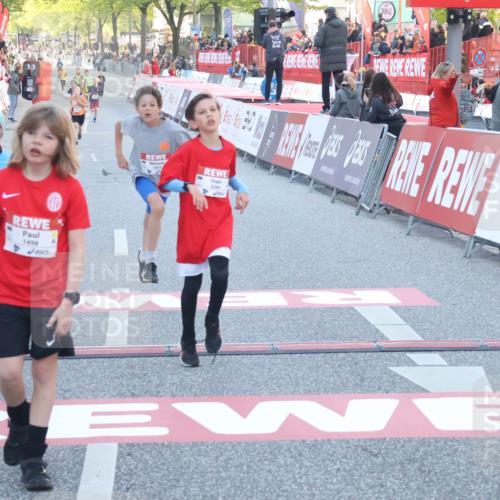 27.04.2024 - Das Zehntel Lena Gebhardt http://msf.ph/oto/6130599 27.04.2024 08:50:06 Ziel 1326, 1935, 2264, 2599, 3619, 3703, 3819 meine-sportfotos.de