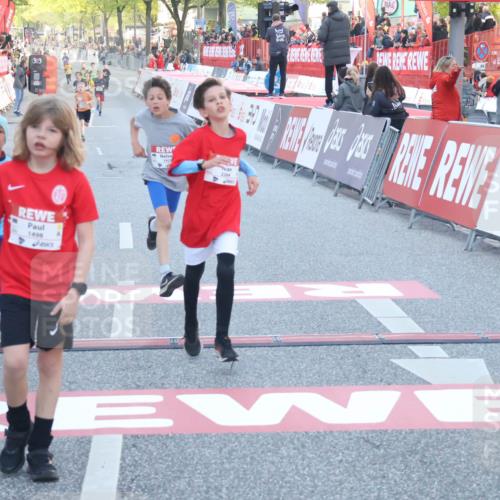 27.04.2024 - Das Zehntel Lena Gebhardt http://msf.ph/oto/6130617 27.04.2024 08:50:06 Ziel 1326, 1935, 2264, 2599, 3619, 3703, 3819 meine-sportfotos.de