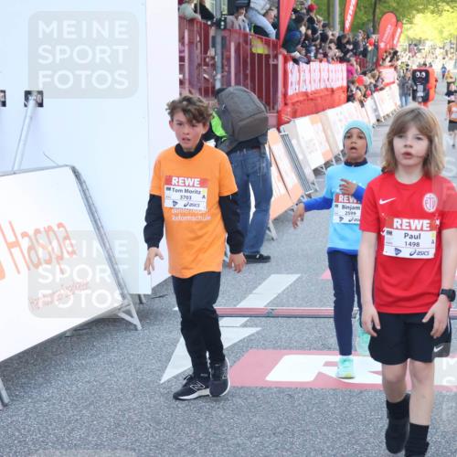 27.04.2024 - Das Zehntel Lena Gebhardt http://msf.ph/oto/6130664 27.04.2024 08:50:08 Ziel 1326, 1935, 2264, 2599, 3619, 3819 meine-sportfotos.de