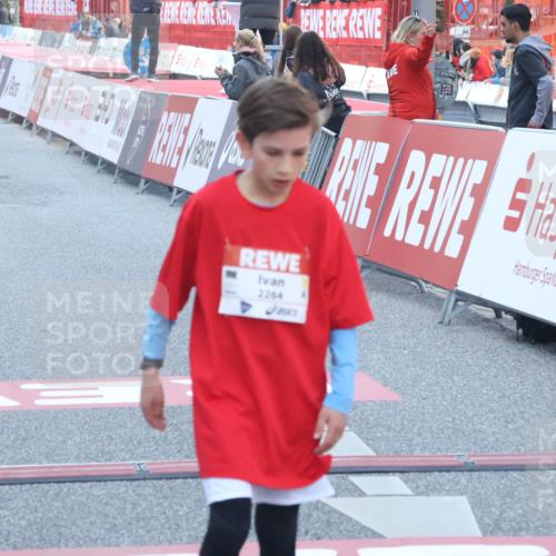 27.04.2024 - Das Zehntel Lena Gebhardt http://msf.ph/oto/6130744 27.04.2024 08:50:09 Ziel 1326, 3241, 3619, 3819 meine-sportfotos.de