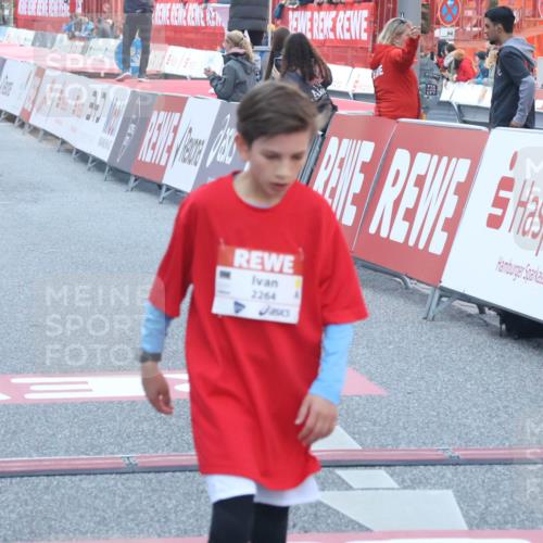 27.04.2024 - Das Zehntel Lena Gebhardt http://msf.ph/oto/6130765 27.04.2024 08:50:09 Ziel 1326, 3241, 3619, 3819 meine-sportfotos.de