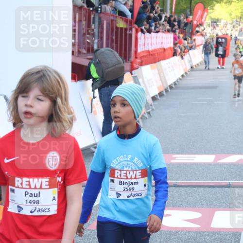 27.04.2024 - Das Zehntel Lena Gebhardt http://msf.ph/oto/6130908 27.04.2024 08:50:10 Ziel 1326, 3169, 3241, 3619, 3819 meine-sportfotos.de