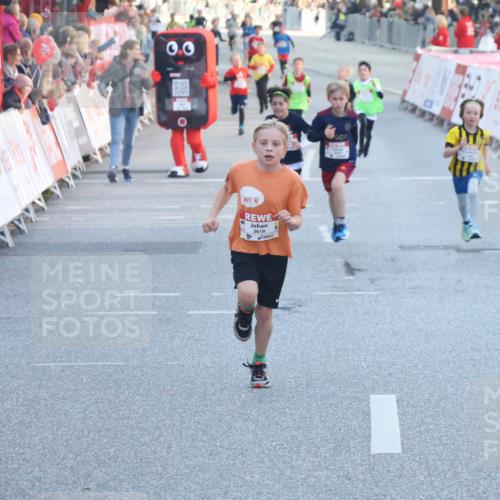 27.04.2024 - Das Zehntel Lena Gebhardt http://msf.ph/oto/6131023 27.04.2024 08:50:12 Ziel 1326, 3169, 3241, 3453, 3619, 3764, 3819 meine-sportfotos.de