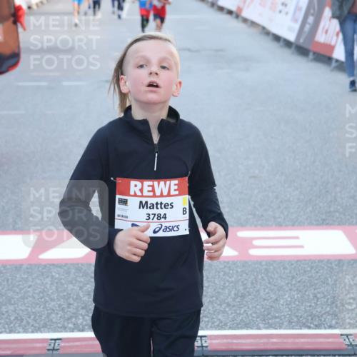 27.04.2024 - Das Zehntel Lena Gebhardt http://msf.ph/oto/6131673 27.04.2024 08:50:27 Ziel 2014, 2167, 3141, 3156, 3238, 3453, 3641, 3704, 3769, 3778, 3784, 3846 meine-sportfotos.de