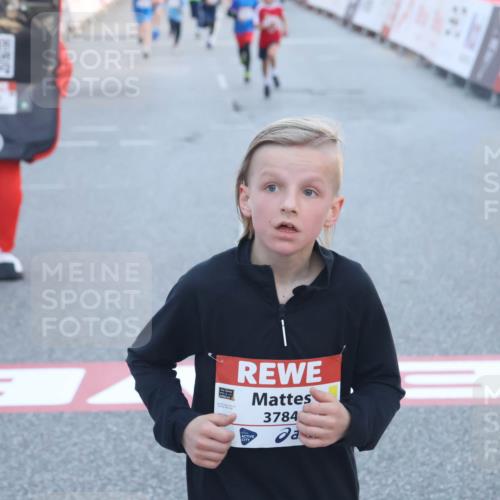 27.04.2024 - Das Zehntel Lena Gebhardt http://msf.ph/oto/6131687 27.04.2024 08:50:27 Ziel 2014, 2167, 3141, 3156, 3238, 3453, 3641, 3704, 3769, 3778, 3784, 3846 meine-sportfotos.de