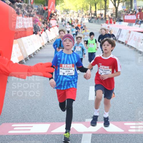 27.04.2024 - Das Zehntel Lena Gebhardt http://msf.ph/oto/6131923 27.04.2024 08:50:33 Ziel 1233, 2014, 2167, 2596, 3043, 3141, 3156, 3472, 3641, 3704, 3769, 3778, 3846 meine-sportfotos.de
