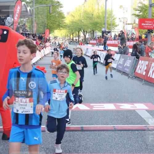 27.04.2024 - Das Zehntel Lena Gebhardt http://msf.ph/oto/6132269 27.04.2024 08:50:37 Ziel 1233, 2014, 2596, 2792, 3043, 3141, 3155, 3156, 3472, 3480, 3641, 3704, 3769, 3775, 3846 meine-sportfotos.de