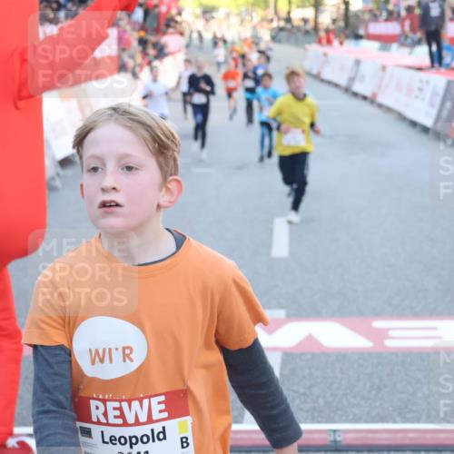 27.04.2024 - Das Zehntel Lena Gebhardt http://msf.ph/oto/6132540 27.04.2024 08:50:41 Ziel 1233, 1929, 2596, 2792, 3043, 3141, 3155, 3156, 3472, 3480, 3709, 3775, 3794 meine-sportfotos.de