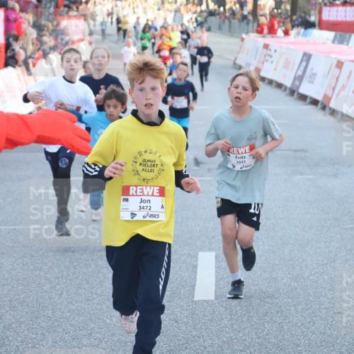 27.04.2024 - Das Zehntel Lena Gebhardt http://msf.ph/oto/6132698 27.04.2024 08:50:44 Ziel 1233, 1553, 1707, 1929, 2596, 2792, 3043, 3152, 3155, 3472, 3480, 3709, 3775, 3794 meine-sportfotos.de