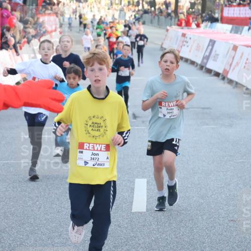27.04.2024 - Das Zehntel Lena Gebhardt http://msf.ph/oto/6132711 27.04.2024 08:50:44 Ziel 1233, 1553, 1707, 1929, 2596, 2792, 3043, 3152, 3155, 3472, 3480, 3709, 3775, 3794 meine-sportfotos.de