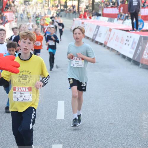 27.04.2024 - Das Zehntel Lena Gebhardt http://msf.ph/oto/6132739 27.04.2024 08:50:44 Ziel 1233, 1553, 1707, 1929, 2596, 2792, 3043, 3152, 3155, 3472, 3480, 3709, 3775, 3794 meine-sportfotos.de