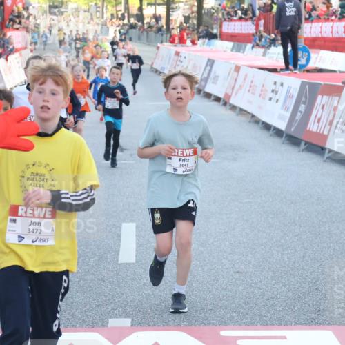 27.04.2024 - Das Zehntel Lena Gebhardt http://msf.ph/oto/6132784 27.04.2024 08:50:45 Ziel 1233, 1553, 1707, 1929, 2596, 2792, 3043, 3152, 3155, 3472, 3480, 3709, 3775, 3794 meine-sportfotos.de