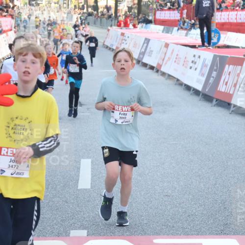 27.04.2024 - Das Zehntel Lena Gebhardt http://msf.ph/oto/6132795 27.04.2024 08:50:45 Ziel 1233, 1553, 1707, 1929, 2596, 2792, 3043, 3152, 3155, 3472, 3480, 3709, 3775, 3794 meine-sportfotos.de